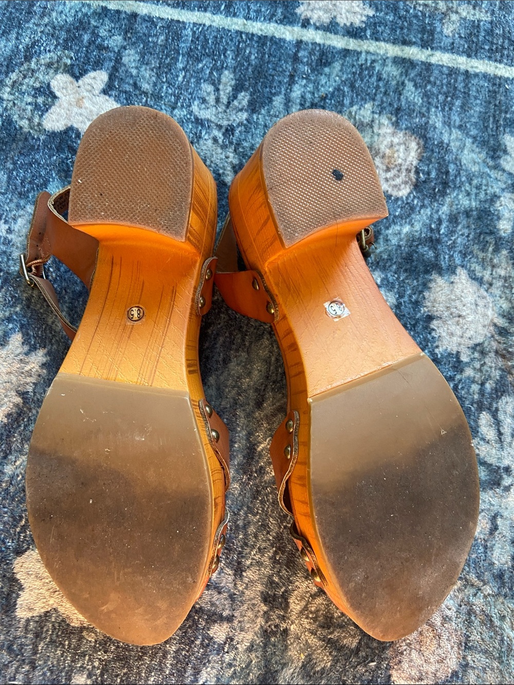 Altar’d State Holly Heeled Sandals - Picture 7 of 9